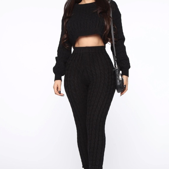 Womens 2 piece XS set - Picture 1 of 1